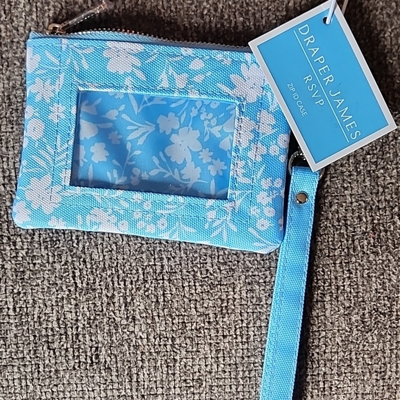 Draper James Handbags - Draper James Blue Floral Zip ID Case